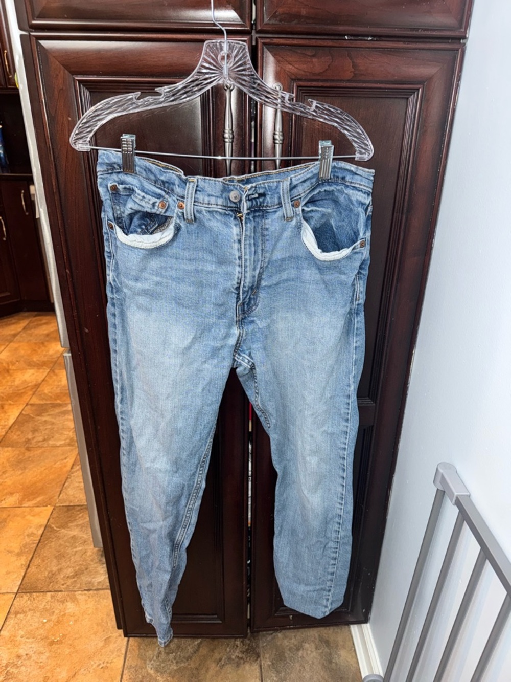 Levi's Men's Light Blue Relaxed Fit Jeans